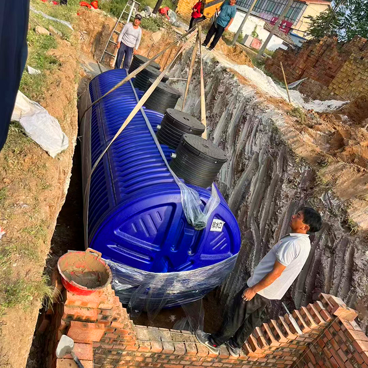 廣西南寧某水務(wù)公司定制地埋式污水凈化罐 廣西南寧某水務(wù)公司定制地埋式污水凈化罐